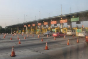 Kawit toll booth